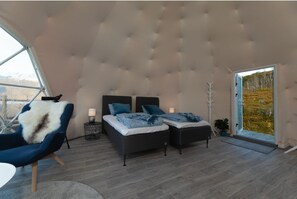 Exclusive-telt - fælles badeværelse | Premium-sengetøj, dundyner, pengeskab på værelset, individuelt design