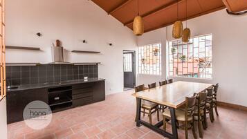 Microwave, stovetop, electric kettle