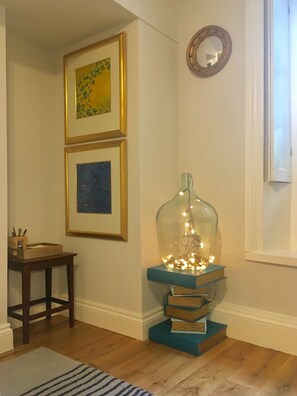 Interior detail - Beautiful 1BR in Historic St Aubin House (St. Brelade)