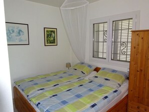 5 quartos, cofres nos quartos, ferros/tábuas de passar roupa