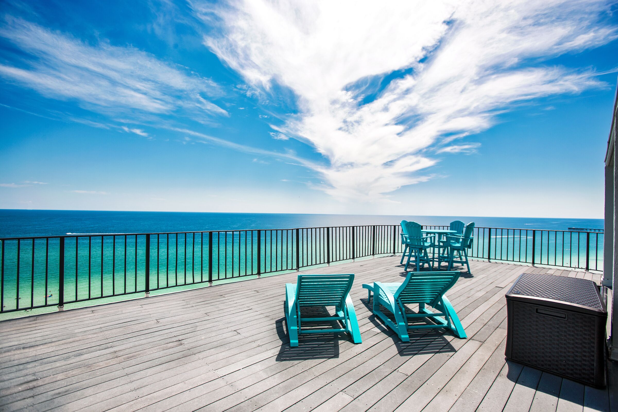 Amazing 4BR/4BA 2 story penthouse at Edgewater Beach Resort