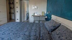 1 camera, Wi-Fi, lenzuola