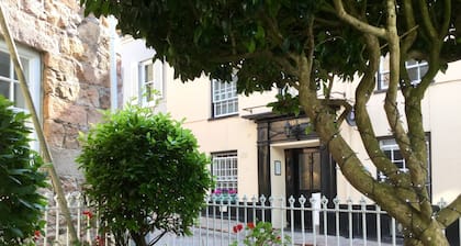 Fabulous Apt Historic House St Aubin