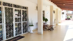 Porch - Serpa Hotel (Itacoatiara)