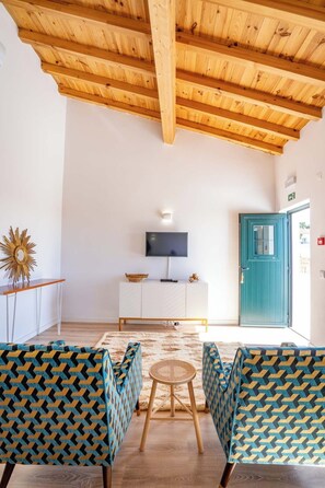 Romantic Suite | Premium bedding, Select Comfort beds, individually decorated