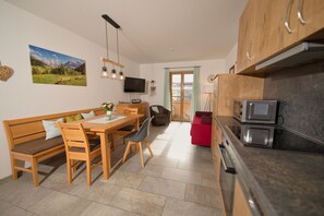 Fridge, microwave, oven, stovetop - New house at the foot of the Brauneck, vacation with children u. dog (Gilgenhöfe)