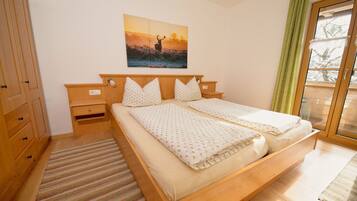 2 bedrooms, iron/ironing board, travel crib, WiFi