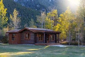 Exterior - Abode at 7 Cabins, perfect for large groups (Jackson)