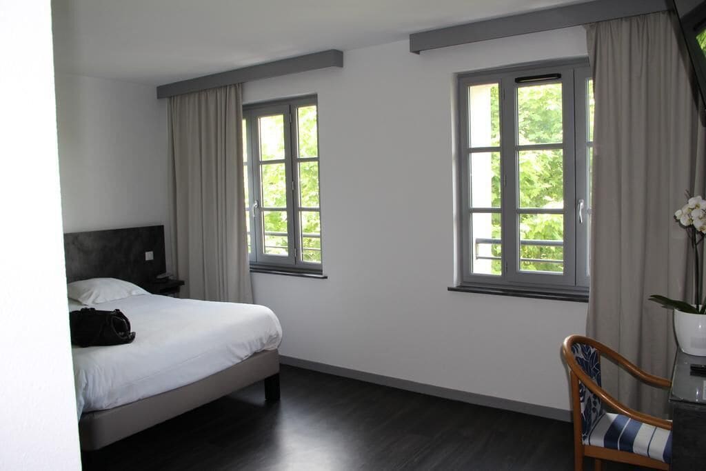 classic double room | 1 bedroom, premium bedding, memory-foam beds, desk