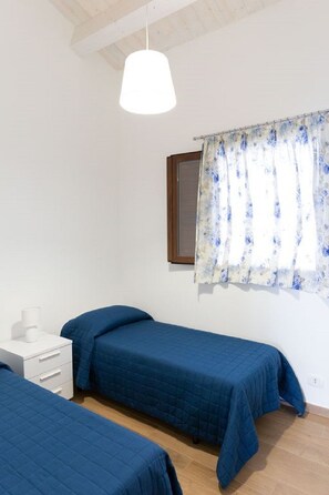 2 soverom, strykejern/-brett, reiseseng for barn og wi-fi (inkludert)