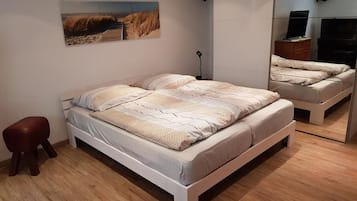 1 makuuhuone, silitysrauta/-lauta, ilmainen Wi-Fi, vuodevaatteet