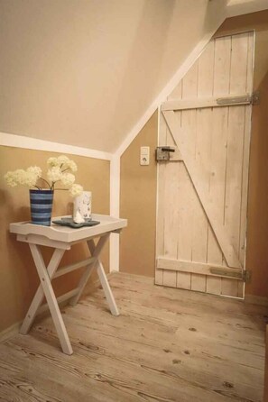 House, 2 Bedrooms, Terrace (Bernstein, Duplex) | Room amenity