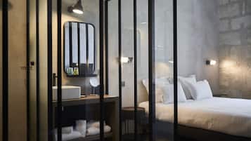 Classic Double Room | In-room safe, individually decorated, individually furnished, desk