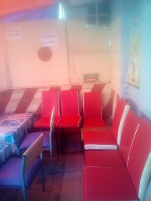 Free daily continental breakfast - Sokoni Guest House (Nairobi)