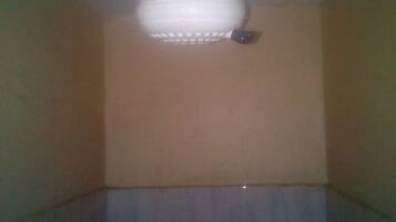 Double Room | Bathroom shower