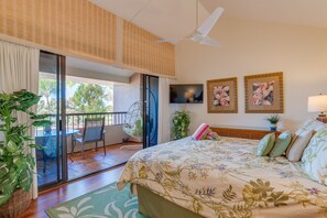 2 bedrooms, desk, iron/ironing board, free WiFi - Beautiful, additional new updates, golf course views!  Huge 2/2 K. Royal #A301  (Lahaina)