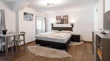 1 bedroom, hypo-allergenic bedding, cribs/infant beds, free WiFi