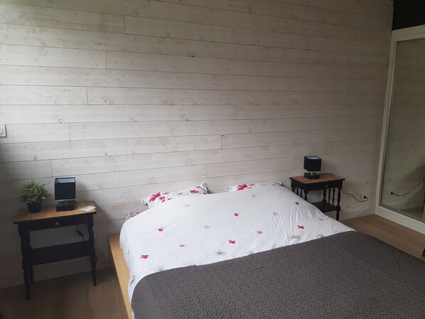 6 chambres, Wi-Fi, literie fournie