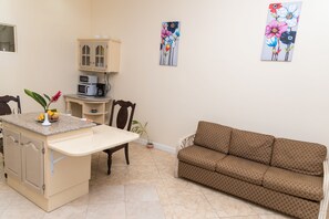 Interior - Affordable, Majestic, St. Lucia Jazz and Carnival, Bay View Apartment (Castries)