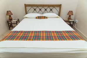 1 bedroom, in-room safe, iron/ironing board, WiFi - Affordable, Majestic, St. Lucia Jazz and Carnival, Bay View Apartment (Castries)