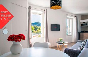 تلفزيون ذكي