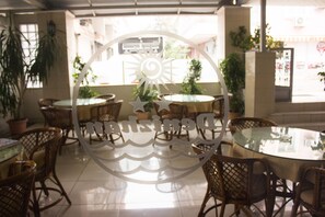 Exterior detail - Denizhan Otel (Antalya)