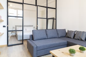 Huoneisto, 1 makuuhuone (Flat 1) | Oleskelualue | Älytelevisio