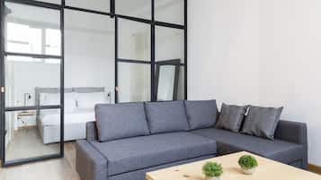 Apartment, 1 Bedroom (Flat 1) | Living room | Smart TV