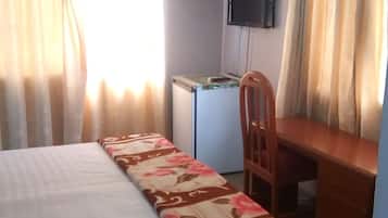 Deluxe Double Room | Desk, laptop workspace, free WiFi
