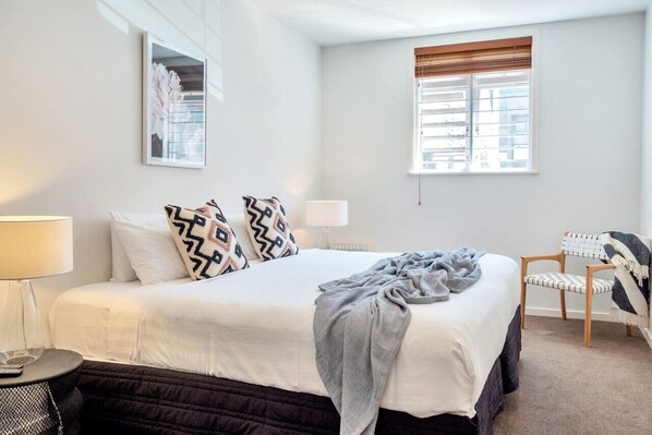 2 bedrooms, desk, iron/ironing board, free WiFi