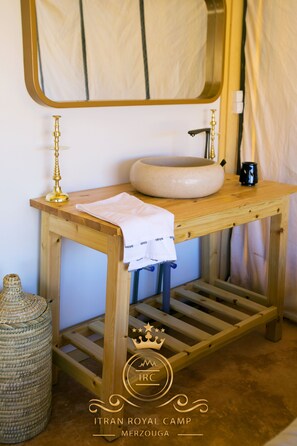 Royal Tent | Bathroom shower - Itran Royal Camp (Taouz)