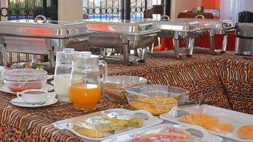 Daily full breakfast (KES 600 per person)