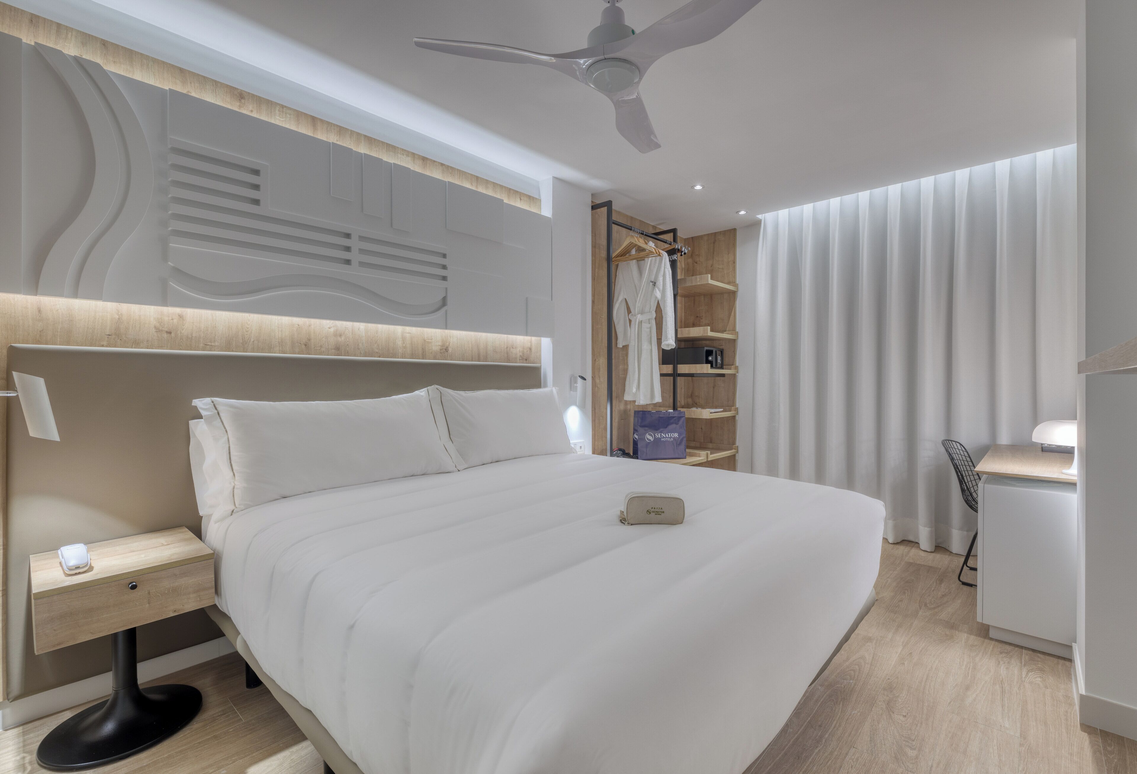 Minibar, Schreibtisch, schallisolierte Zimmer, kostenloses WLAN