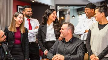 ุงูู
ูุดุฃุฉ ู
ู ุงูุฎุงุฑุฌ