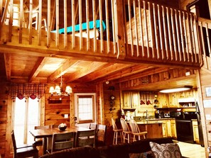 Dining - Spacious 4BR Cabin Near Dollywood – Hot Tub, Game Room & Stunning Mountain Views (Sevierville)