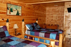 4 bedrooms, iron/ironing board, free WiFi, bed sheets