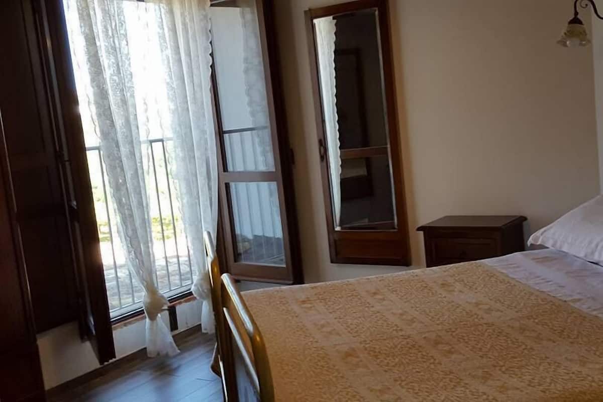 Apartment, 3 Bedrooms, Terrace | 2 bedrooms, cots/infant beds
