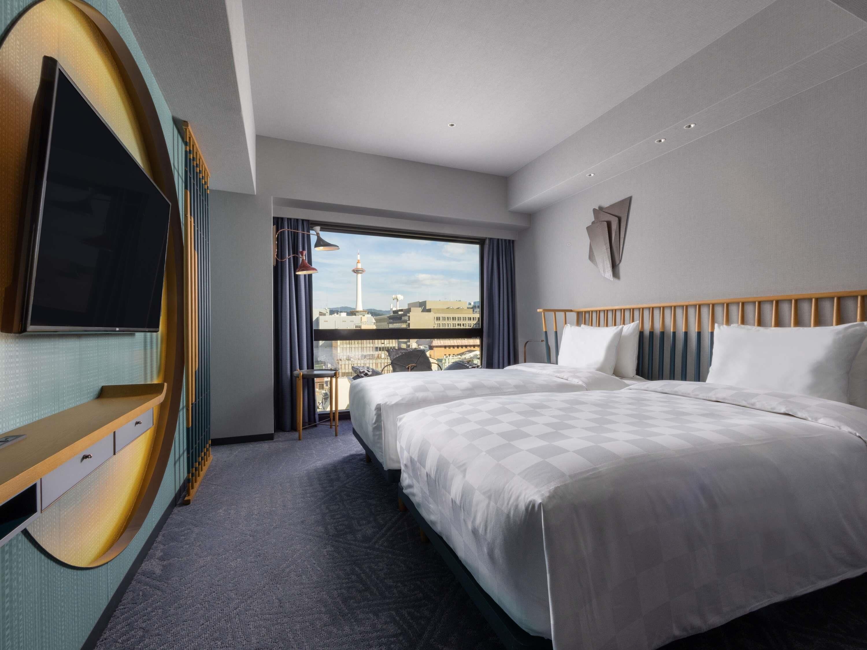 Down comforters, in-room safe, free WiFi, bed sheets