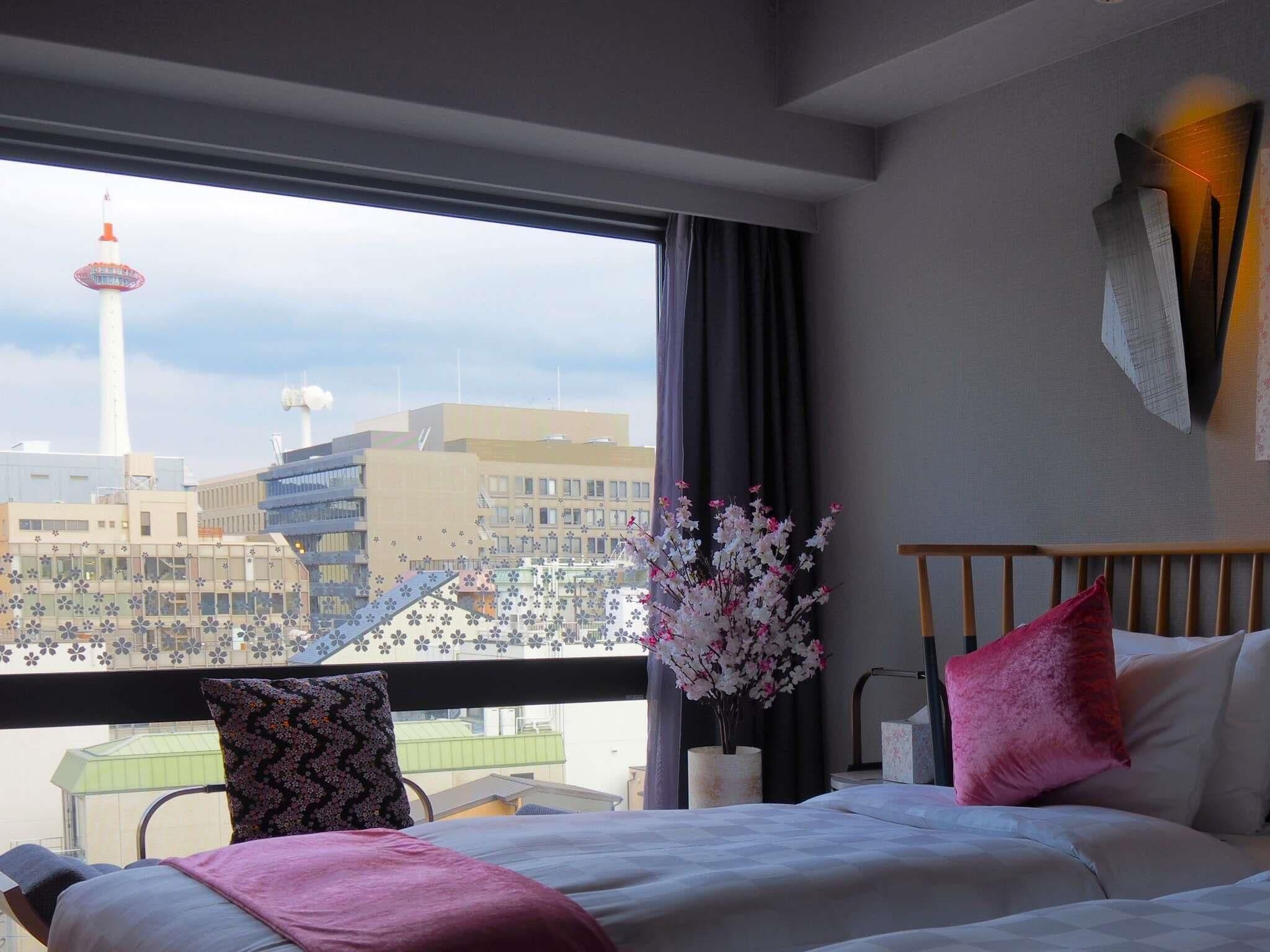 Chambre supérieure avec lits jumeaux, 2 lits jumeaux, baignoire (Concept, Sakura) | Couette en duvet, coffre-fort, accès au Wi-Fi (inclus), literie fournie
