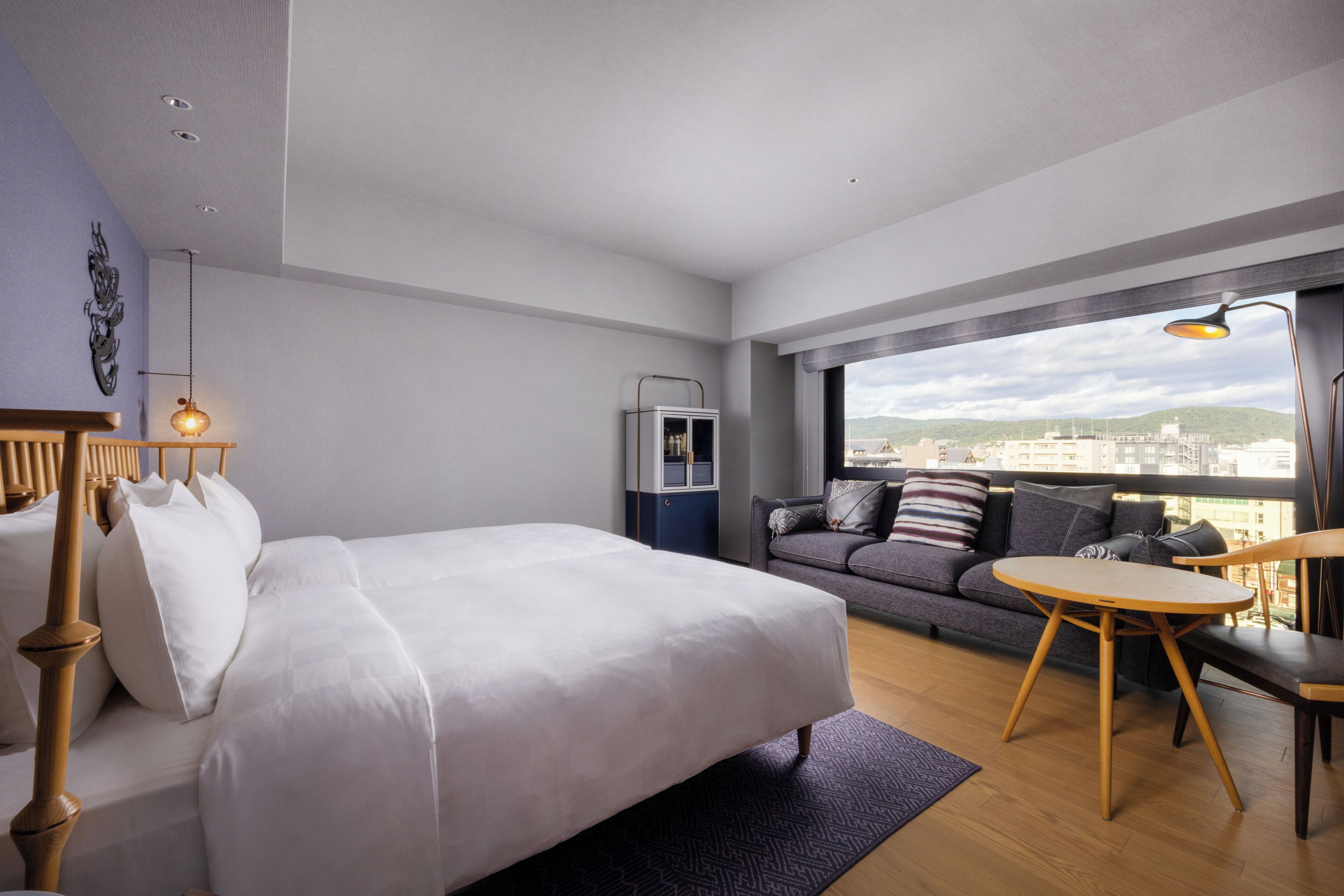 Privilege シティ ルーム ベッド (複数台) 禁煙 | 羽毛の掛け布団、セーフティボックス (室内)、WiFi (無料)、ベッドシーツ