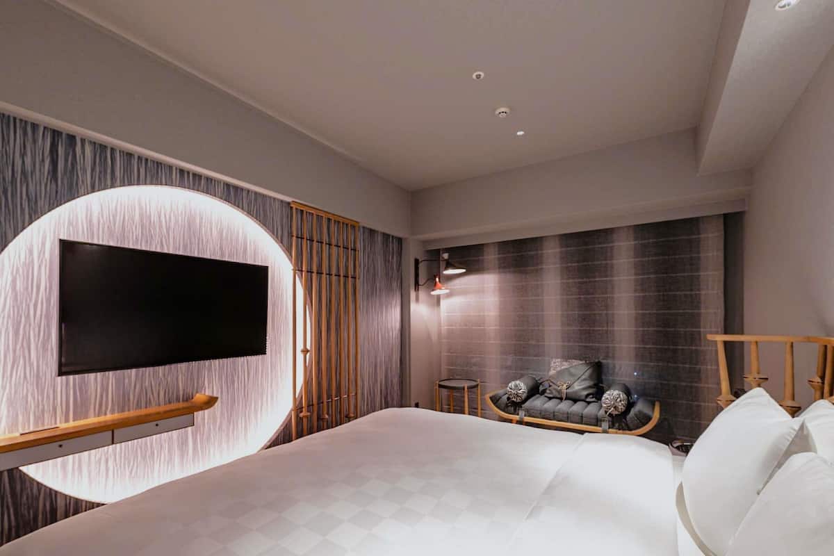 Privilege, 客房, 1 张特大床 | 羽绒被、客房内保险箱、免费 WiFi、床单