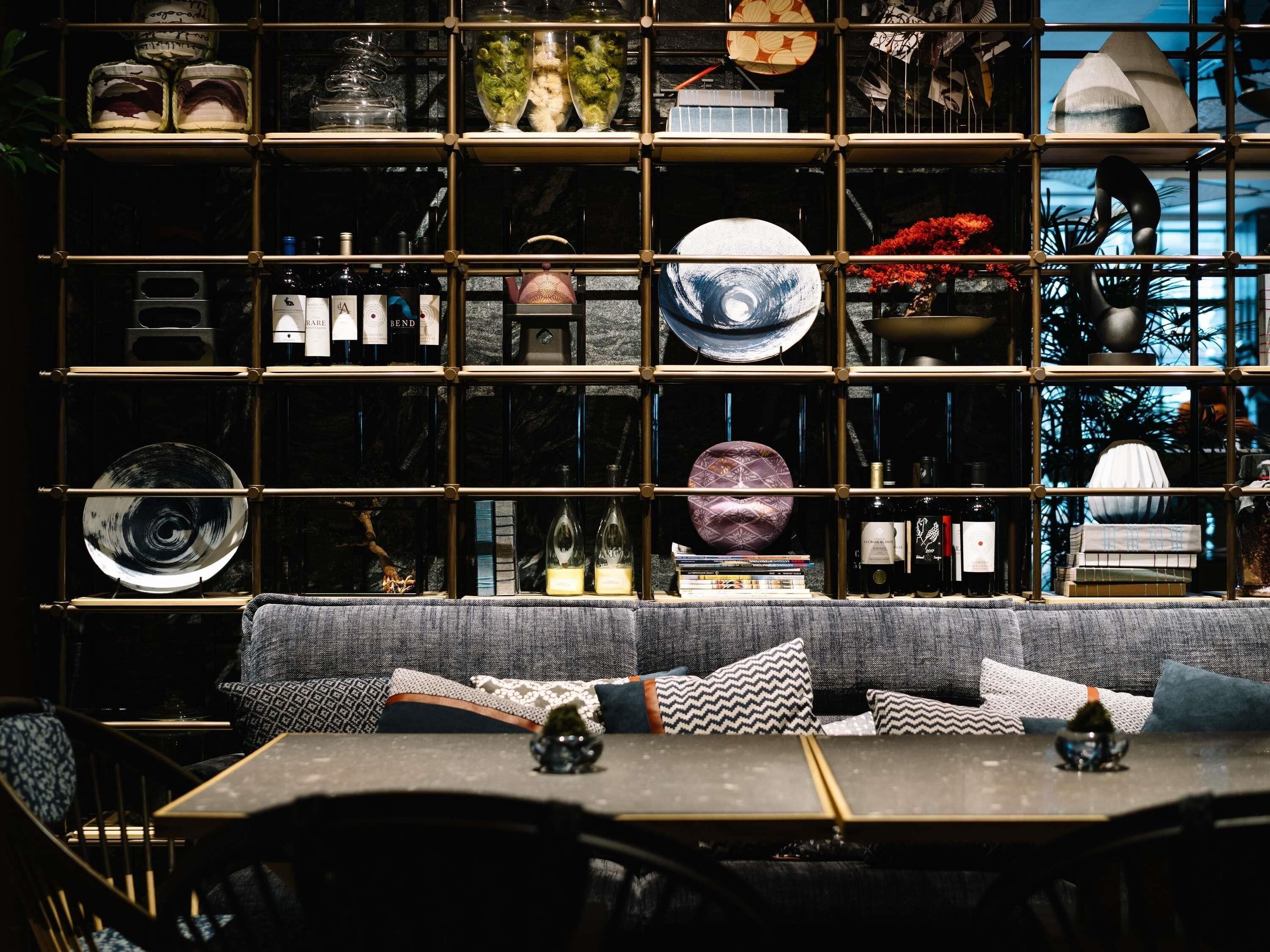 lunch and dinner served