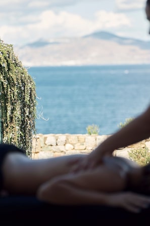 Massage dans la chambre