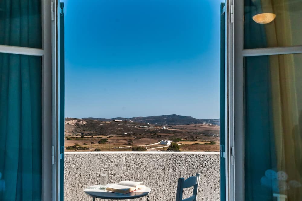 Faros Apartments