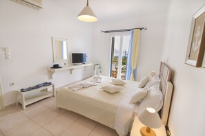 Decoración personalizada, muebles diferentes y cunas gratuitas