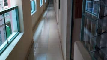 Lorong