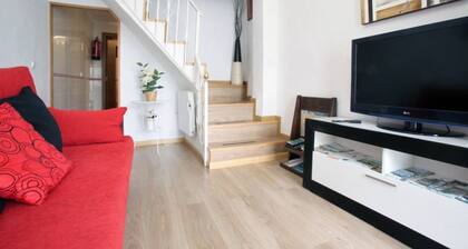 RURAL HOUSE IN THE URBAN CENTER OF THE LOCATION OF YUNQUERA, SIERRA DE LAS NIEVES