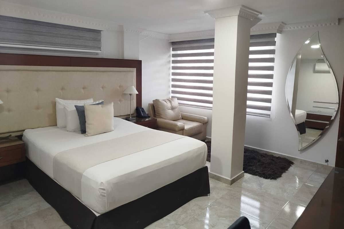 Superior Double Room | In-room safe, desk, laptop workspace, soundproofing