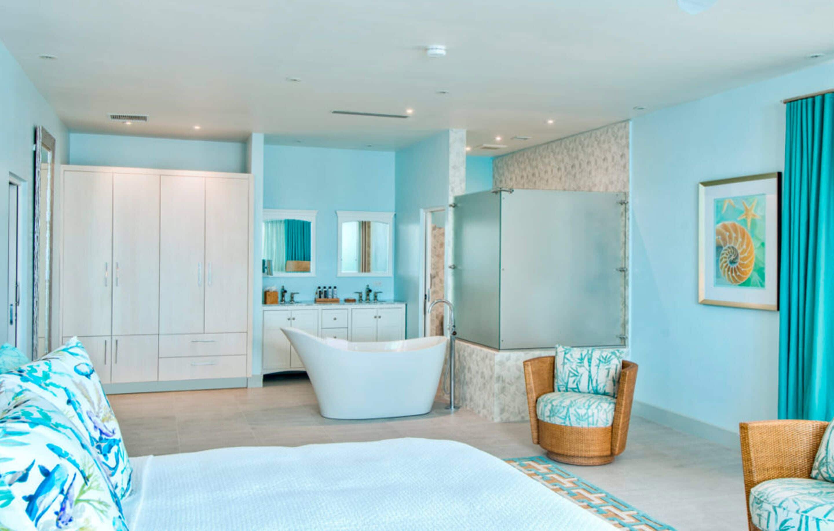 deluxe penthouse, balcony, ocean view (cool water 1) | bathroom | free toiletries, hair dryer, bathrobes, towels