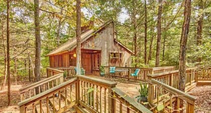 CABIN in Woods, Pet Friendly, Accessible